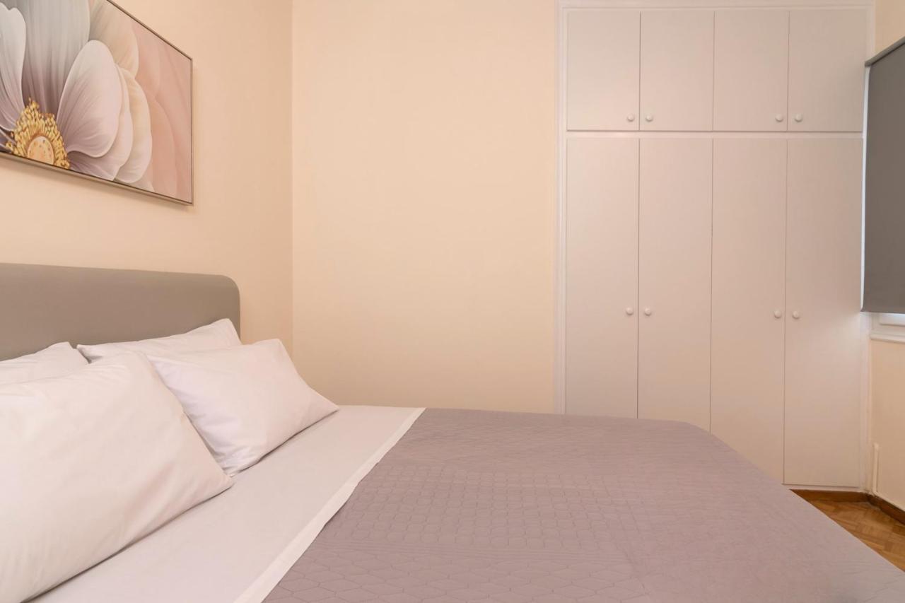 Phaedrus Living: City Center Flat Michalakopoulou Athens Exterior photo